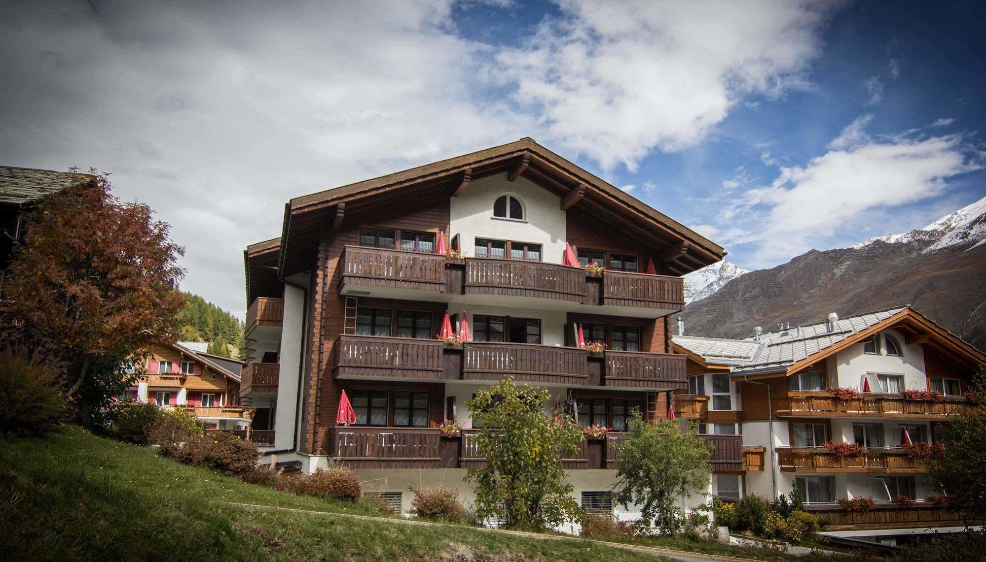 Saas Fee Berghof Garni - The Dom Collection B&B 외부 사진